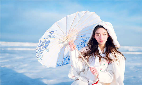 德格试管代怀生子多少钱一个？助孕之路的费用分析与方案选择