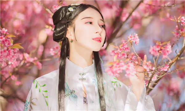 德格供卵试管婴儿：助您实现家庭梦想的科学方案